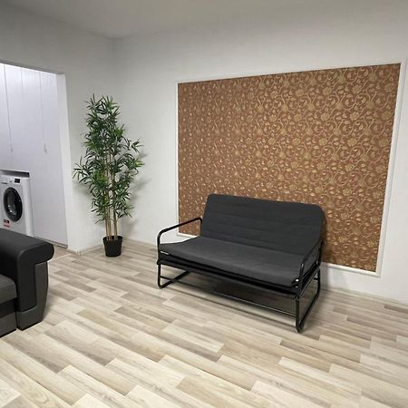 Grove Apartment Buzău Exteriér fotografie