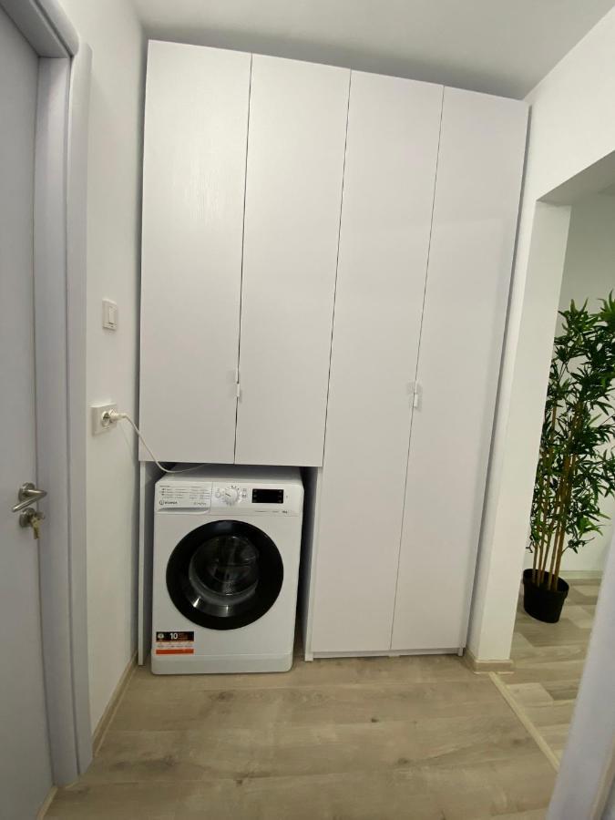 Grove Apartment Buzău Exteriér fotografie