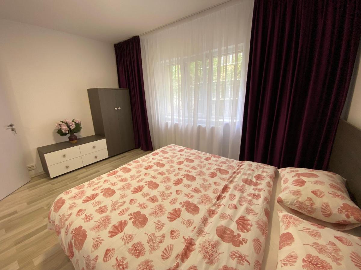 Grove Apartment Buzău Exteriér fotografie